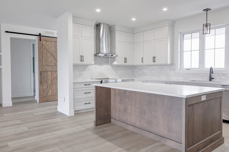 Custom Home 13 — photo 3 of 12