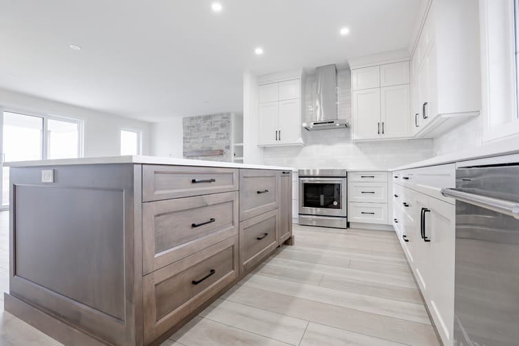 Custom Home 13 — photo 4 of 12