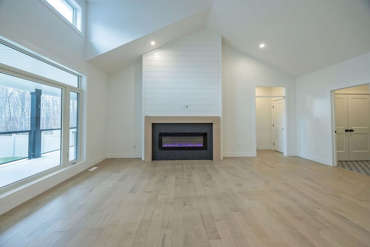 Custom Home 11 — photo 5 of 12
