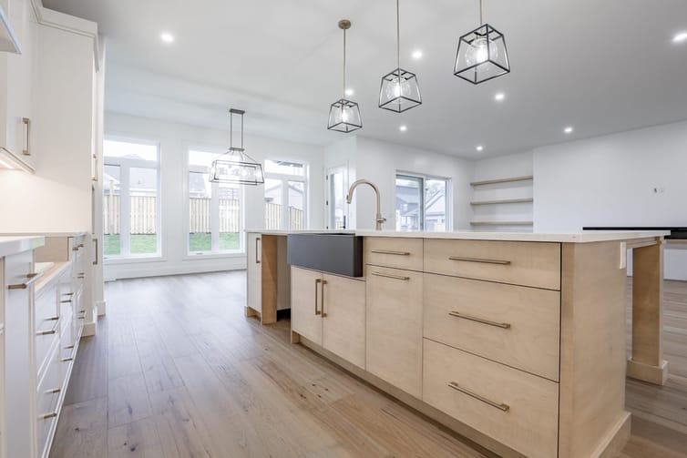 Custom Home 8 — photo 6 of 12
