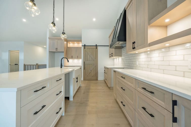 Custom Home 11 — photo 7 of 12