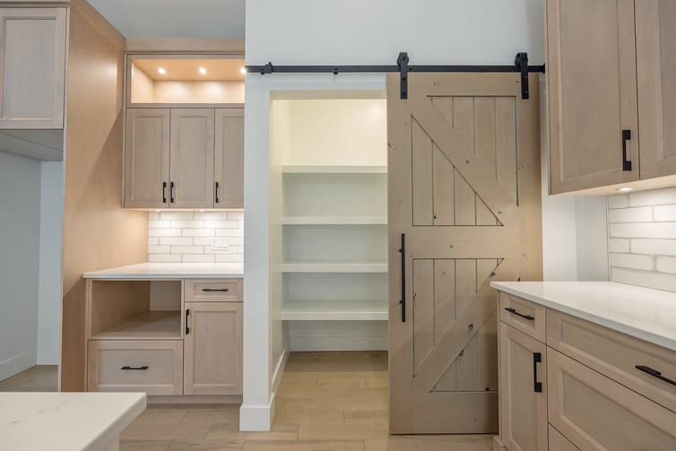 Custom Home 11 — photo 8 of 12