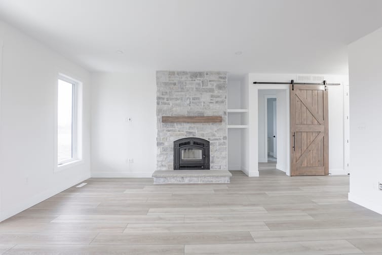 Custom Home 13 — photo 8 of 12