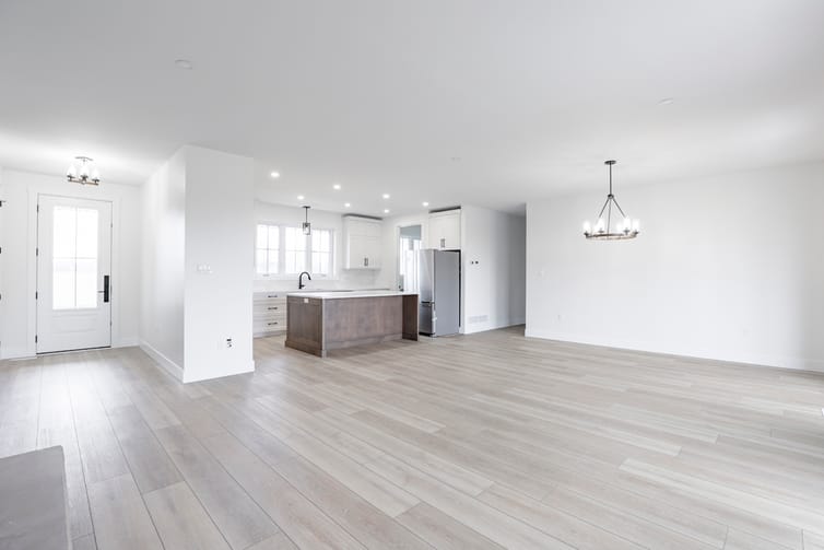 Custom Home 13 — photo 9 of 12