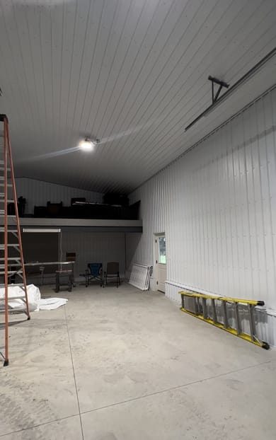 Shop 2 — photo 2 of 4